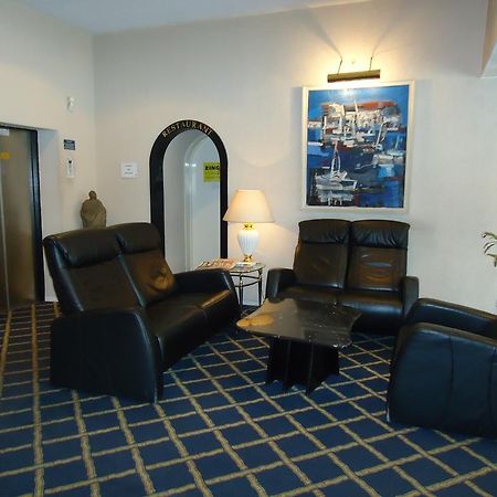 Hotel Kubrat Am Checkpoint Charlie 베를린 외부 사진